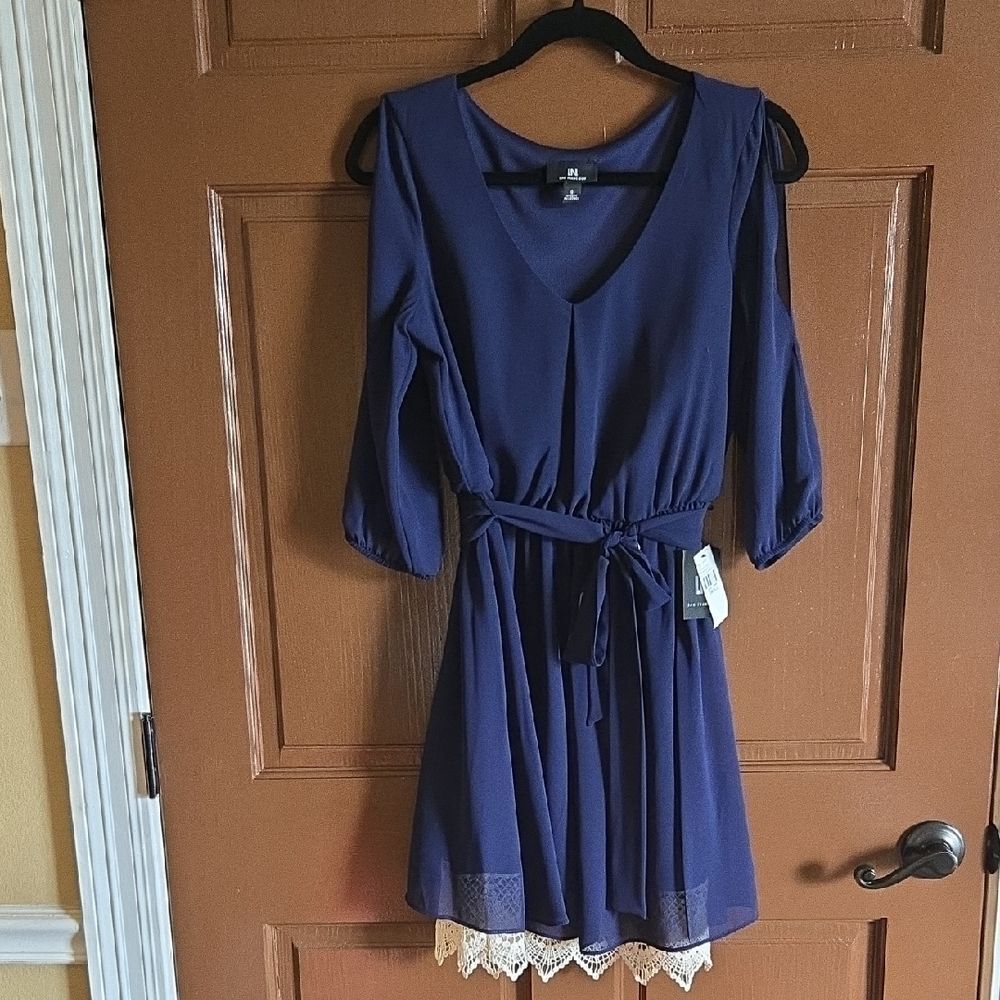 I.N. San Francisco-Navy chiffon dress with 3/4 cut out sleeves Sz S NWT